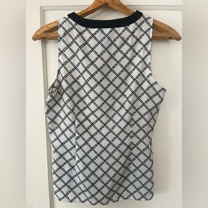 Cynthia Rowley sleeveless blouse. Black & White. Size Med